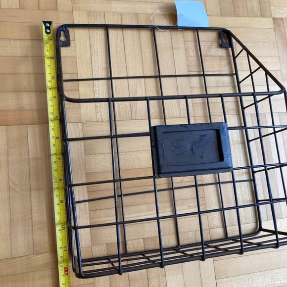 NWT Urban Outfitters Wall magazine & book rack storage grid metal shelve decor - Picture 5 of 10